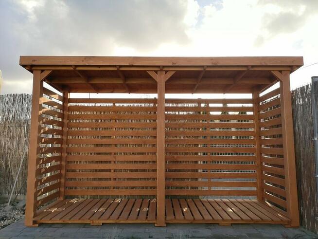 Drewutnia poszerzana 3,5 x 1,1m z dachem trejażowym