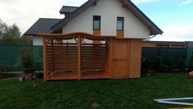 Drewutnia 3,14 x 1,1m z dachem falowym + domek 1,5 x 1,1m