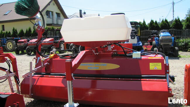 Zamiatarka 600/1200 traktor traktorek Kubota Iseki Yanmar