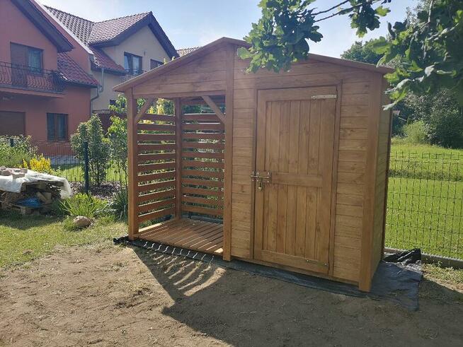 Drewutnia 1,6 x 1,1m + domek 1,54 x 1,1m z dachem na boki