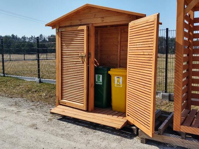 Zabudowa koszy, zadaszenie na kosze, segregacja odpadów