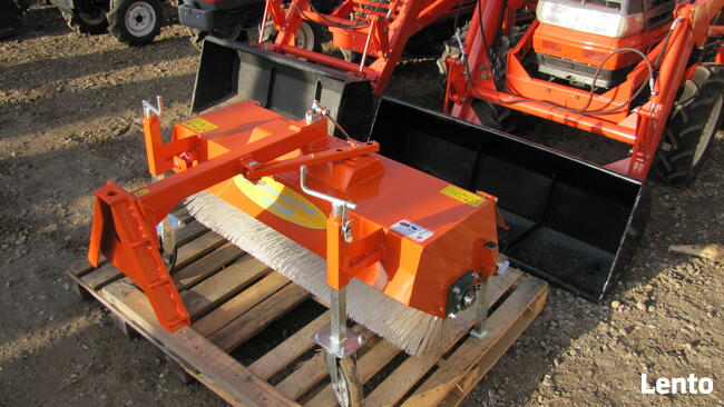 Zamiatarka 600/1200 traktor traktorek Kubota Iseki Yanmar