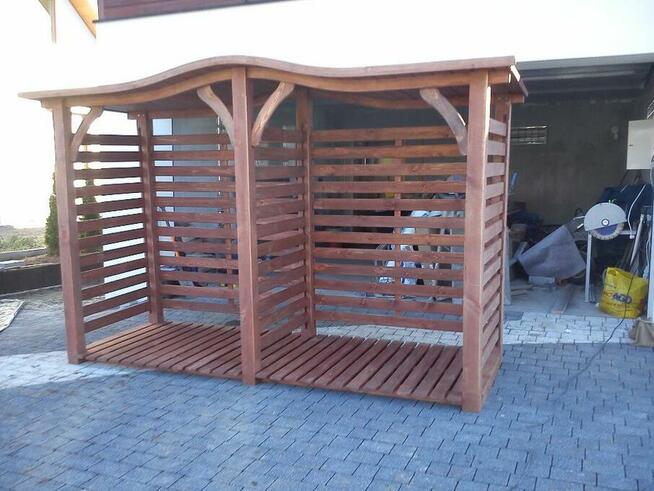 Drewutnia dach fala 2 x 1,1m, tył deskowany