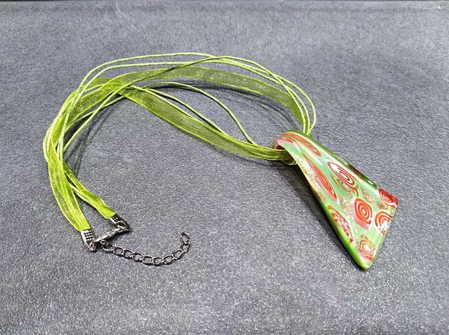 NOWY Naszyjnik Lamp Work zielono czerwony wisior maki róże