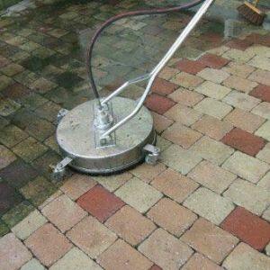 Czyszczenie rynien rur spustowych udrażnianie mycie dachów