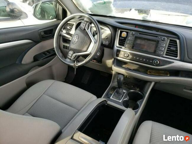 Toyota Highlander 2016, 3.5L, 4x4, porysowany lakier
