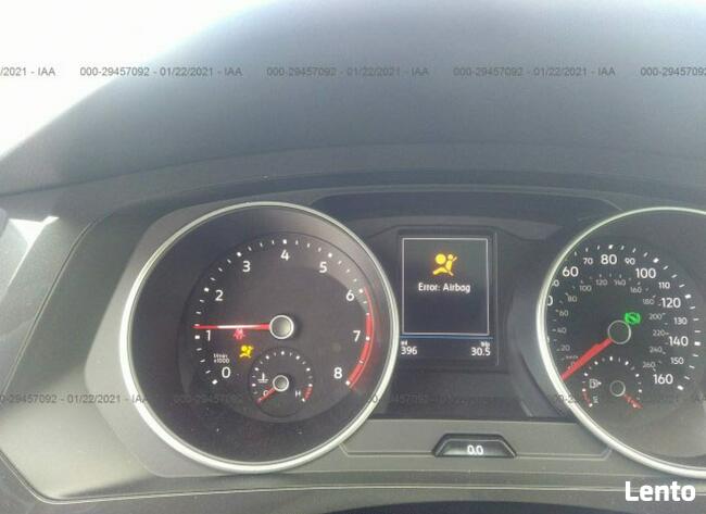 Volkswagen Tiguan 2021, 2.0L, uszkodzony przód