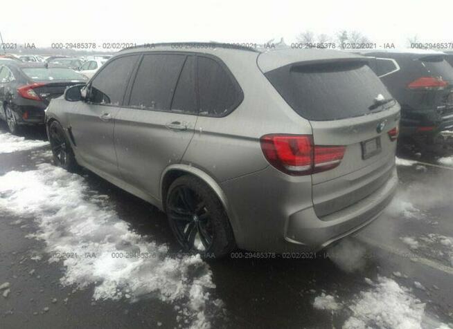BMW X5 M 2017, 4.4L, 4x4, uszkodzony przód