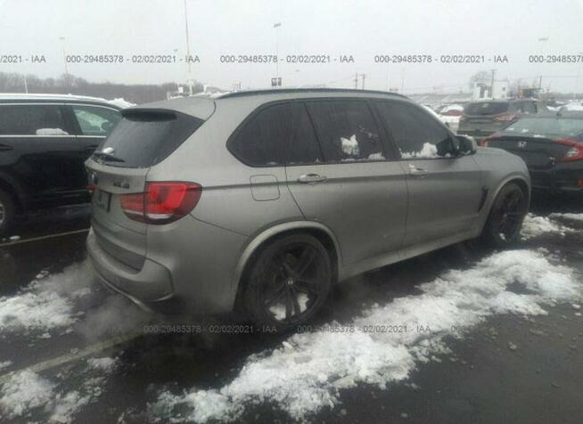 BMW X5 M 2017, 4.4L, 4x4, uszkodzony przód