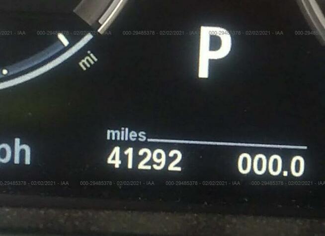 BMW X5 M 2017, 4.4L, 4x4, uszkodzony przód