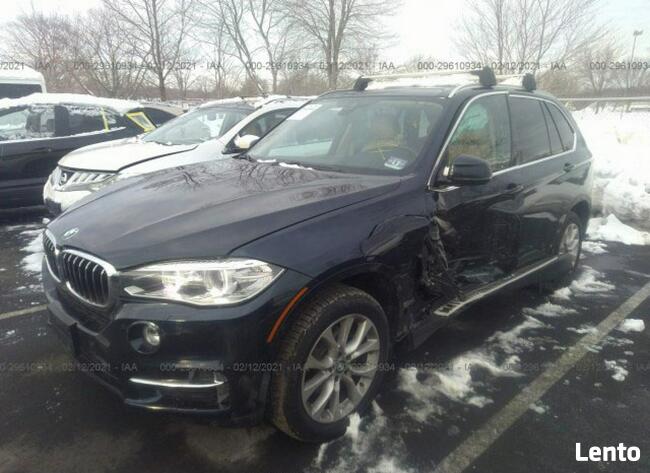 BMW X5 2014, 3.0L, 4x4, uszkodzony bok