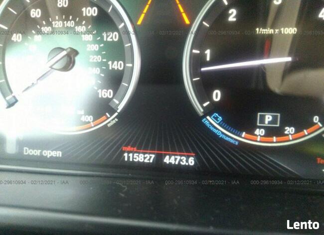 BMW X5 2014, 3.0L, 4x4, uszkodzony bok