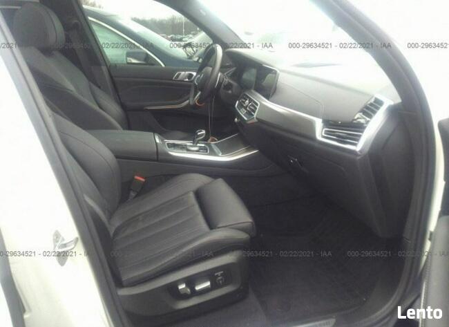 BMW X5 2020, 3.0L, 4x4, uszkodzone podwozie