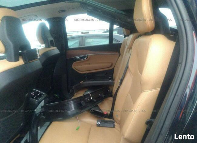 Volvo XC 90 2016, 2.0L, 4x4, uszkodzony bok