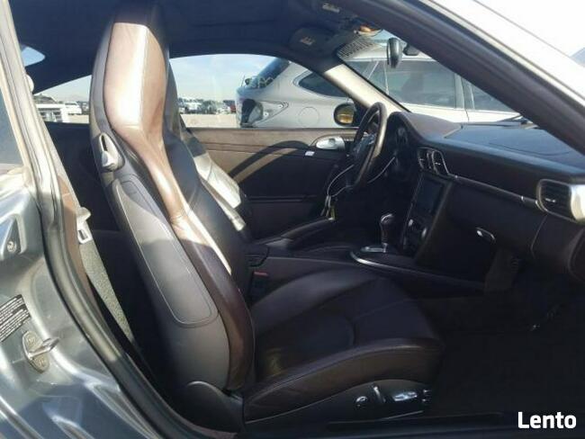 Porsche 911 2006, 3.8L, lekko uszkodzony przód