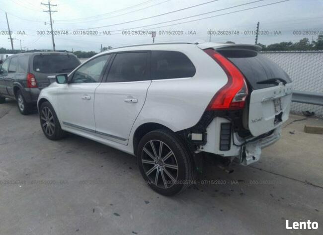 Volvo XC 60 2016, 2.0L, uszkodzony tył