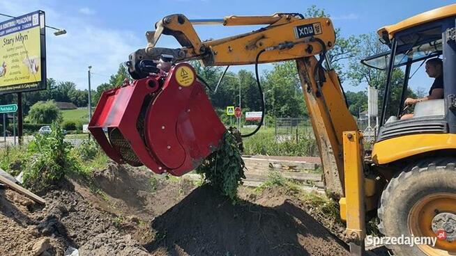 Łyżka przesiewająca do koparko-ładowarki i ładowarki