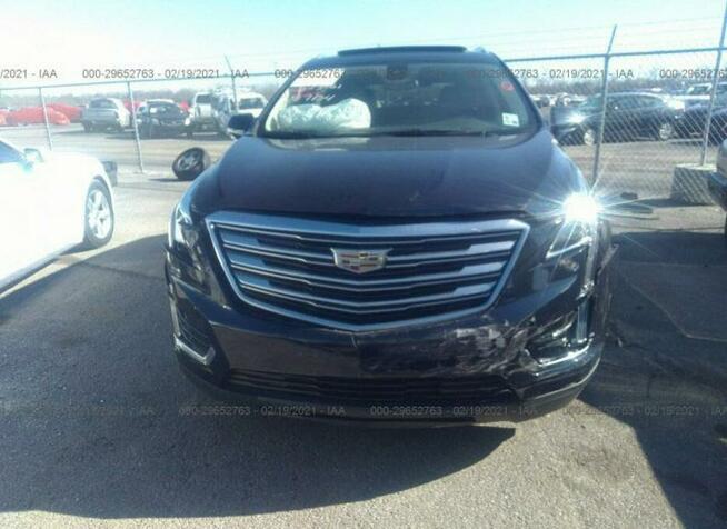 Cadillac XT5 2017, 3.6L, lekko uszkodzony przód