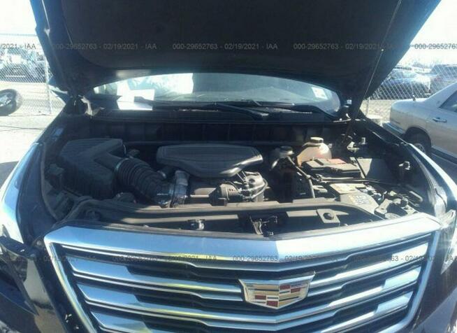 Cadillac XT5 2017, 3.6L, lekko uszkodzony przód