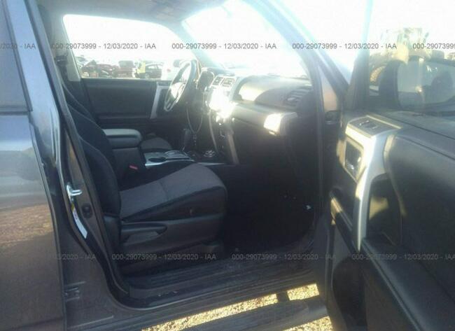 Toyota 4-Runner 2016, 4.0L, 4x4, po gradobiciu