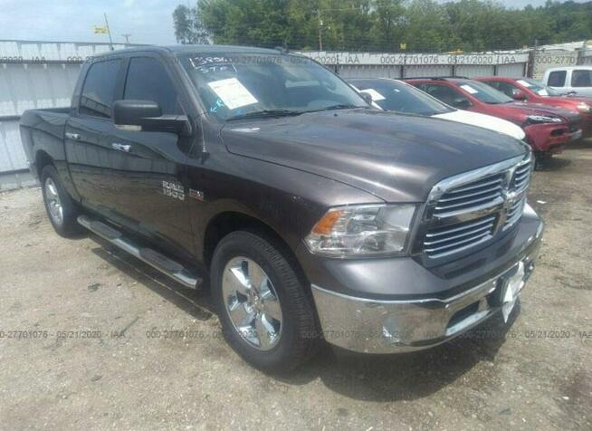 RAM 1500 2017, 5.7L, po gradobiciu