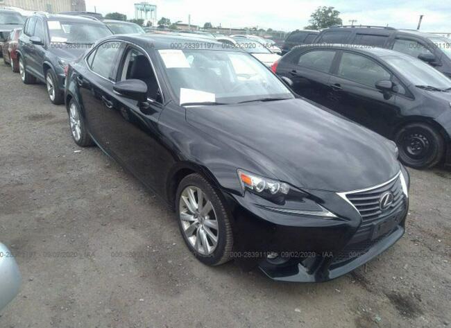 Lexus IS 2016, 3.5L, 4x4, lekko uszkodzony tył