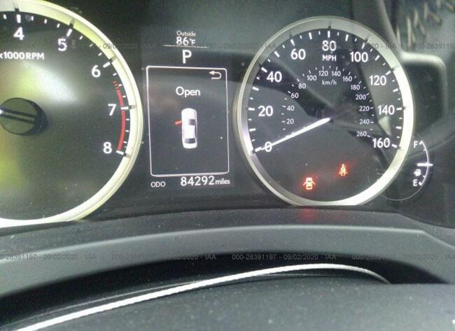 Lexus IS 2016, 3.5L, 4x4, lekko uszkodzony tył