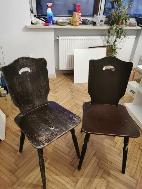 Drewniane zabytkowe krzesła do renowacji