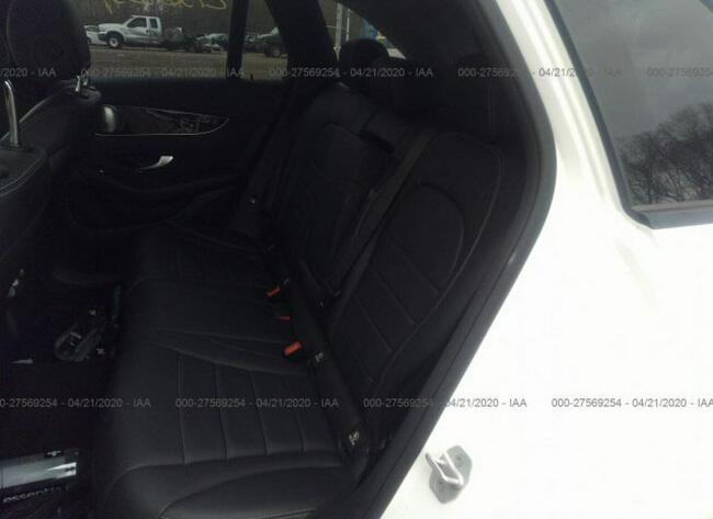 Mercedes GLC 300 2016, 2.0L, 4x4, uszkodzony przód