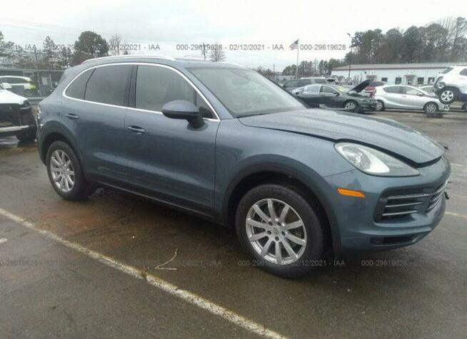 Porsche Cayenne 2020, 3.0L, 4x4, uszkodzony przód