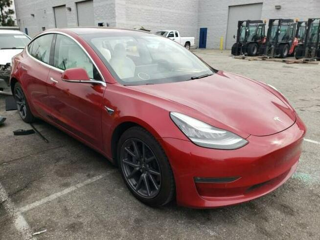 Tesla Model 3 2018, Long Range, od ubezpieczalni