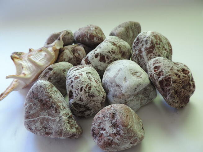 Otoczak czerwony Atlas Red kamień ogrodowy Vanga Kora Granit