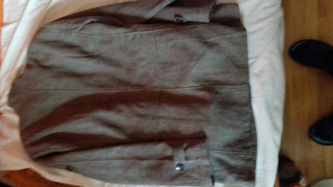 Sprzedam nowy męski płaszcz wiosenny ,80 procent wełna.XXL.