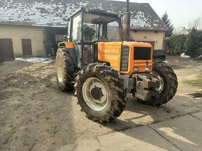 Ciągnik 4x4 Renault 90 34