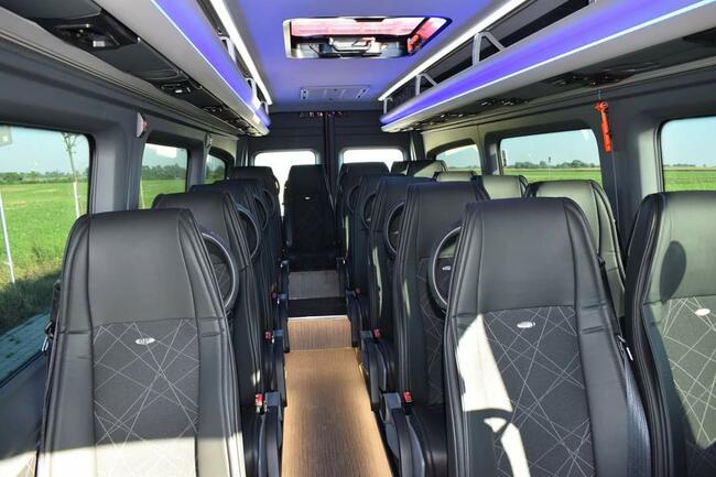 Wynajem Autokarów Busów przewóz osób 9-50 osób