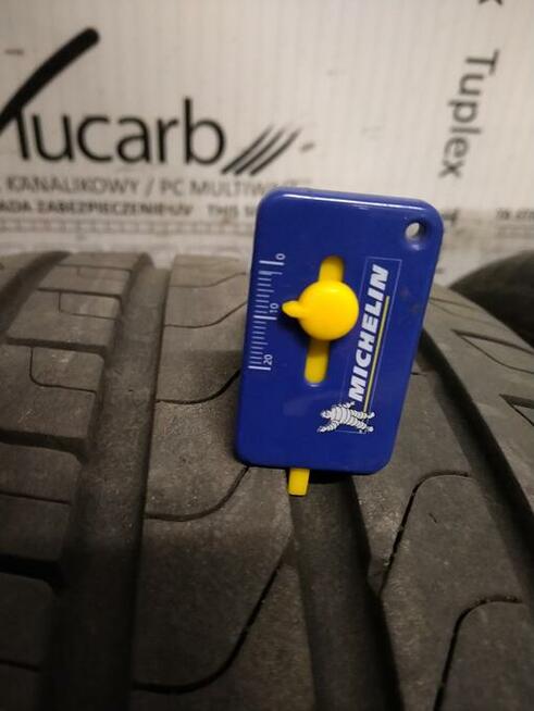 opony używane lenie Pirelli 235 x 50 x19 2 szt