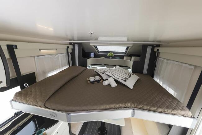 Kamper Ford Roller Team 294TL bezalkowy prod.2021