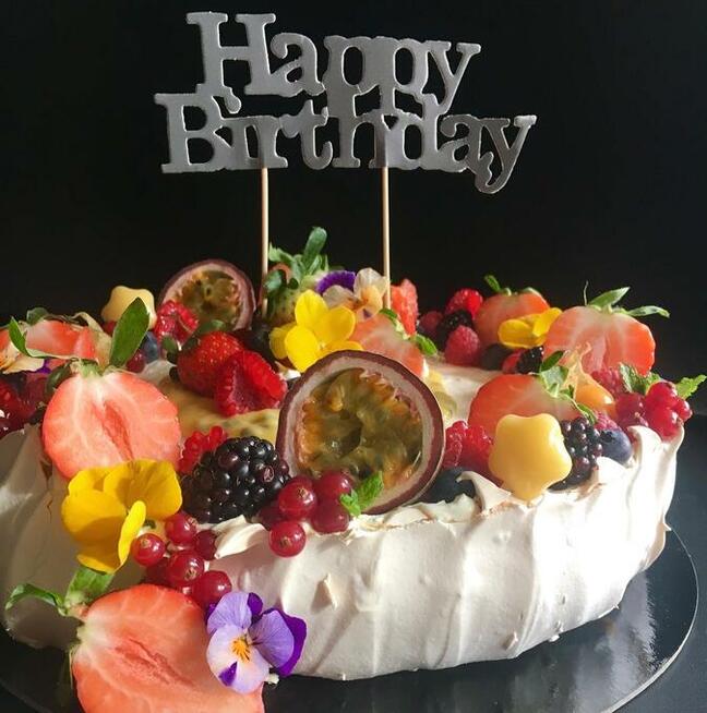 Tort bezowy, beza pavlova