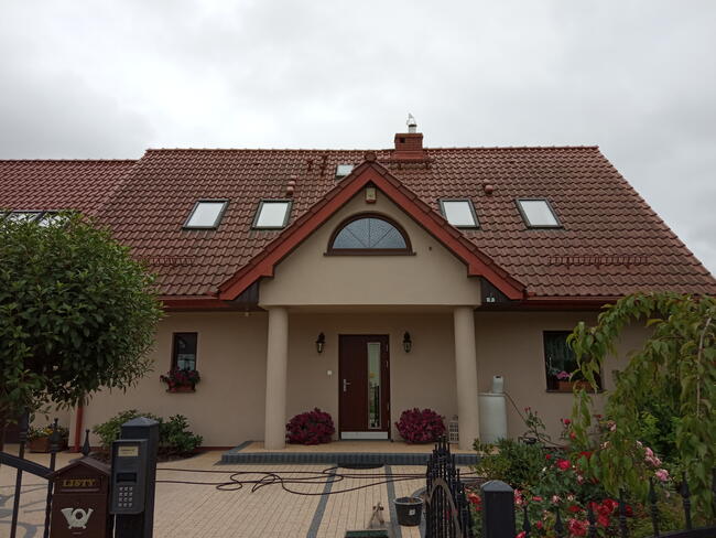 Mycie czyszczenie malowanie dachu elewacji kostki brukowej