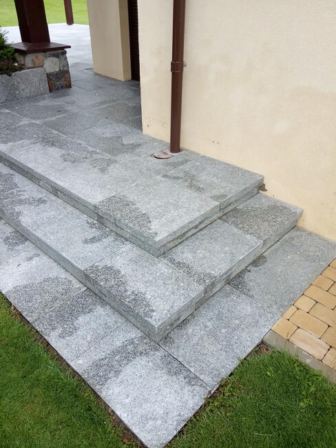 Mycie czyszczenie malowanie dachu elewacji kostki brukowej