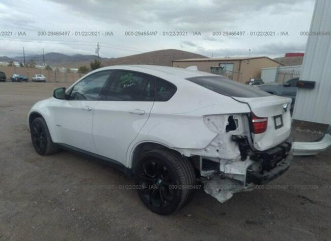 BMW X6 2014, 4.4L, 4x4, uszkodzony tył