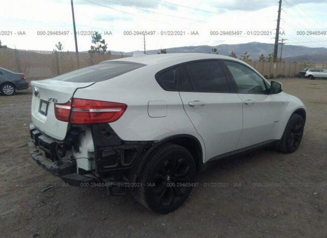 BMW X6 2014, 4.4L, 4x4, uszkodzony tył