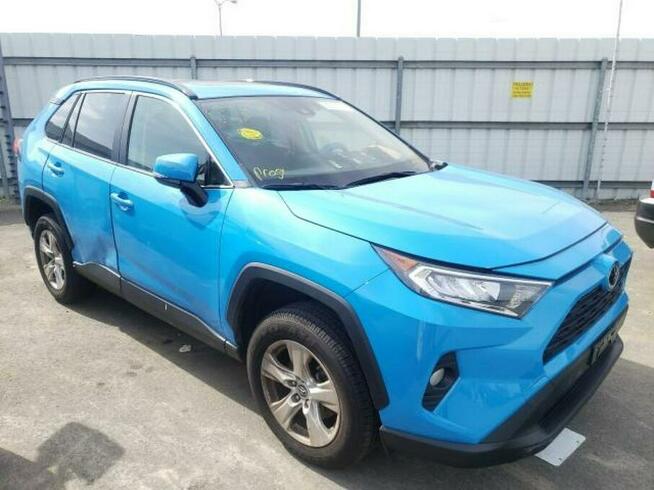 Toyota RAV-4 2019, 2.5L, 4x4, XLE, uszkodzony bok