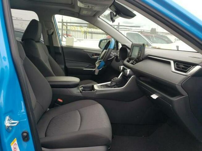 Toyota RAV-4 2019, 2.5L, 4x4, XLE, uszkodzony bok