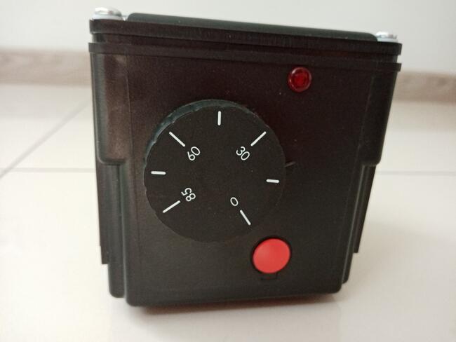 GRZAŁKA NIERDZEWNA WP-4,5 Moc-4,5 kW Z TERMOSTATEM