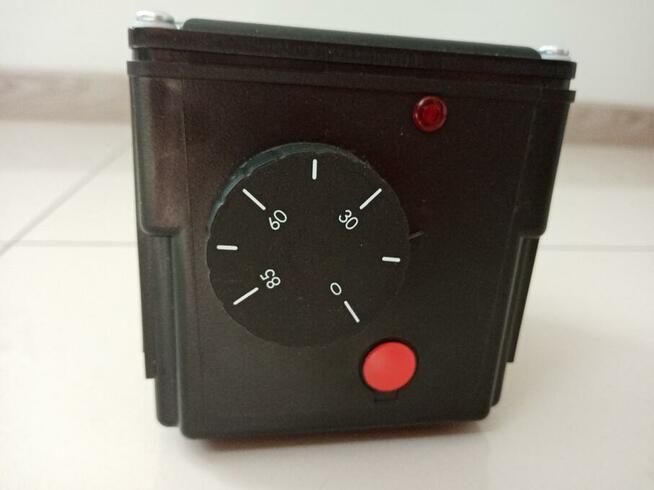 GRZAŁKA NIERDZEWNA WP-3 Moc-3 kW Z TERMOSTATEM