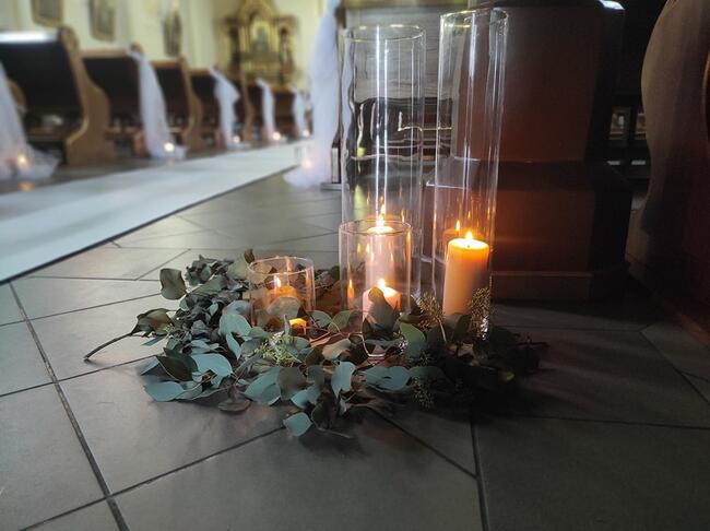 DEKORACJE ŚLUBNE KOŚCIOŁA Hapart-decor