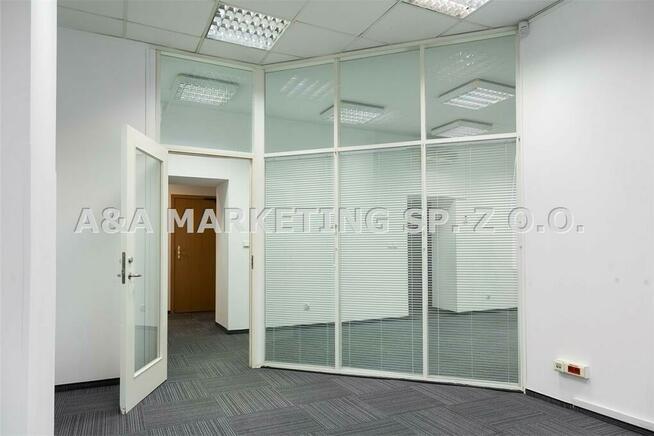 Duże biuro w kamienicy na Piotrkowskiej