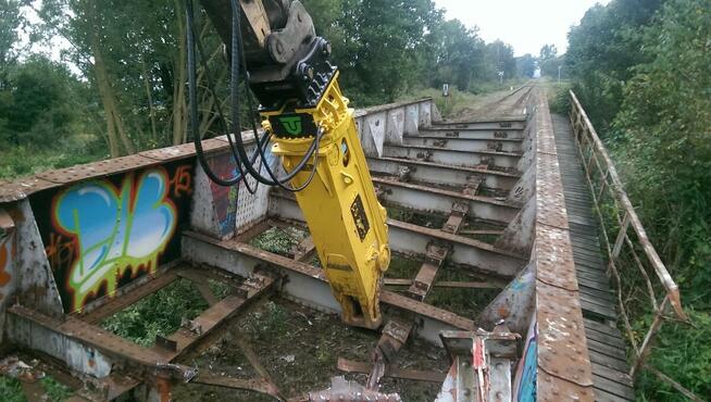 TREVI BENNE CS 12 RS Nowe obrotowe nożyce do cięcia stali