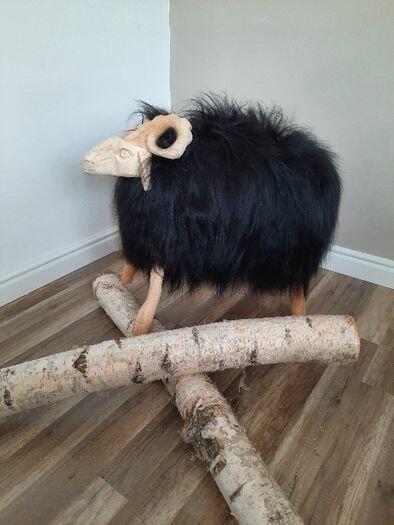 Baran Dekoracyjny Skóra Owcza Naturalna Dekoracja Ozdoba